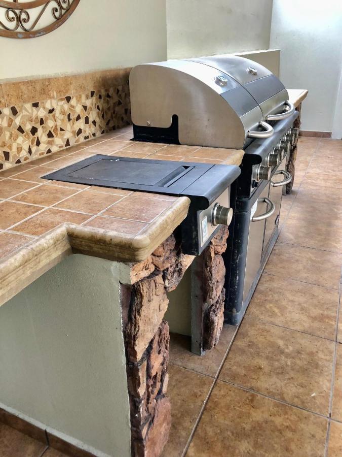 فيلا مكسيكاليفي Casa Bonita Cerca De Zona Dorada المظهر الخارجي الصورة